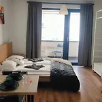 Super Cozy & Central Apartment