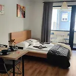 Super Cozy & Central Apartment