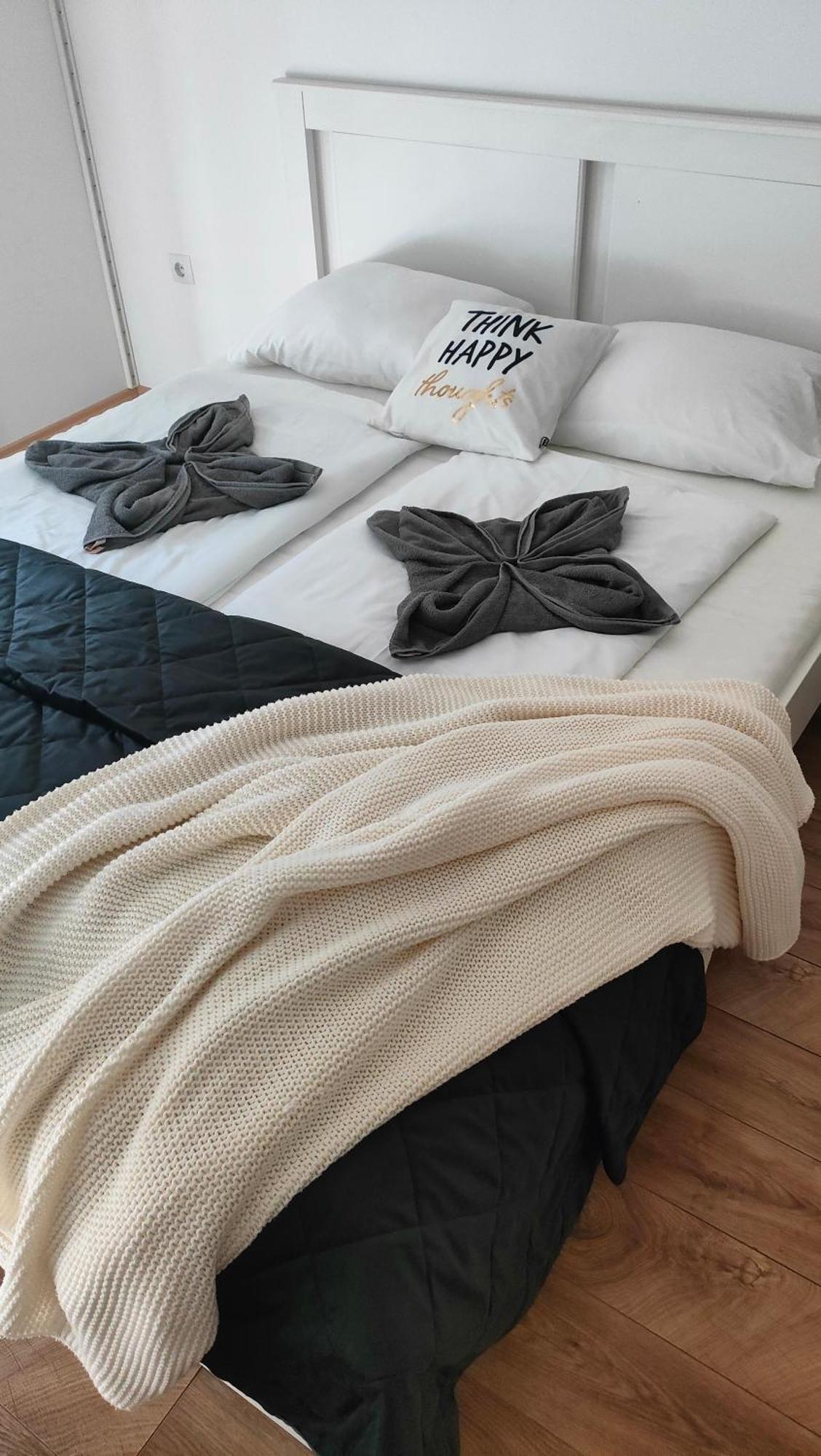 Super Cozy & Budapest